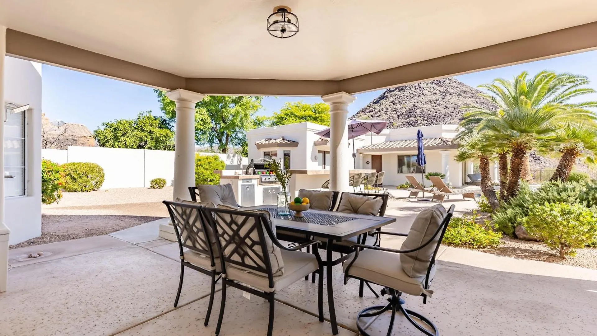 סקוטסדייל Luxury Mountain Estate-Pool-Spa-Bbq+Bar-Fire Pit 0*,  ארצות הברית